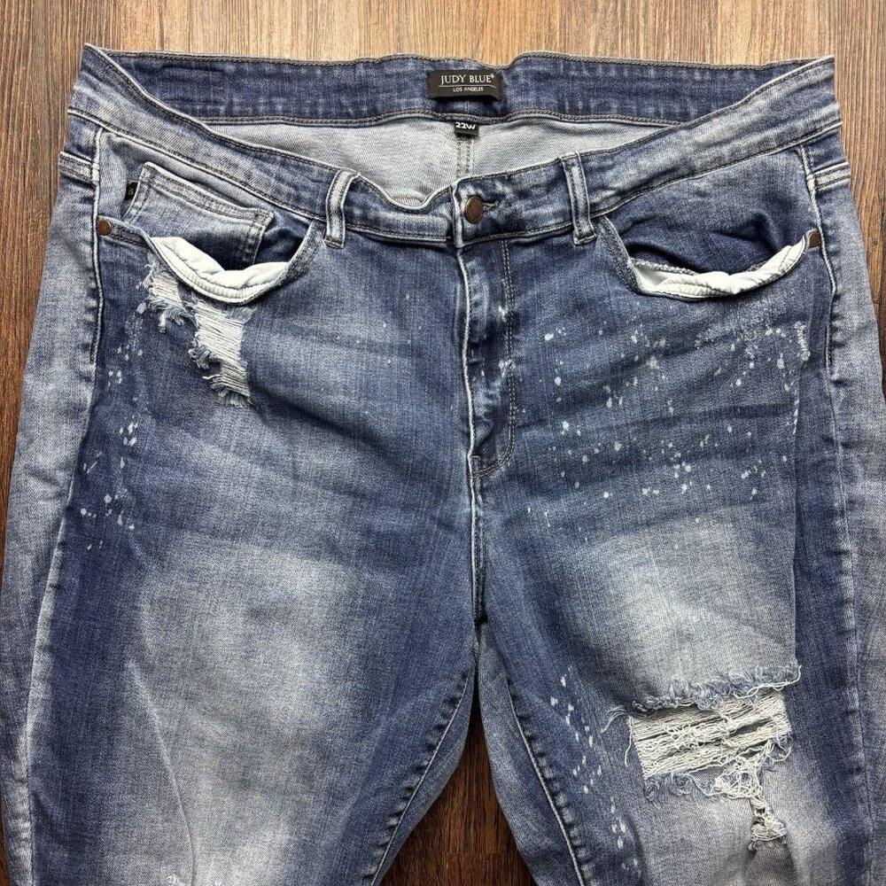 Judy Blue Boyfriend Fit Jeans Destroyed Medium Wash JB82169LT Women’s Size 22W - Picture 3 of 11